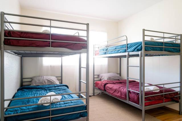 Hostel Style Shared Room Дейлі-Сіті Екстер'єр фото